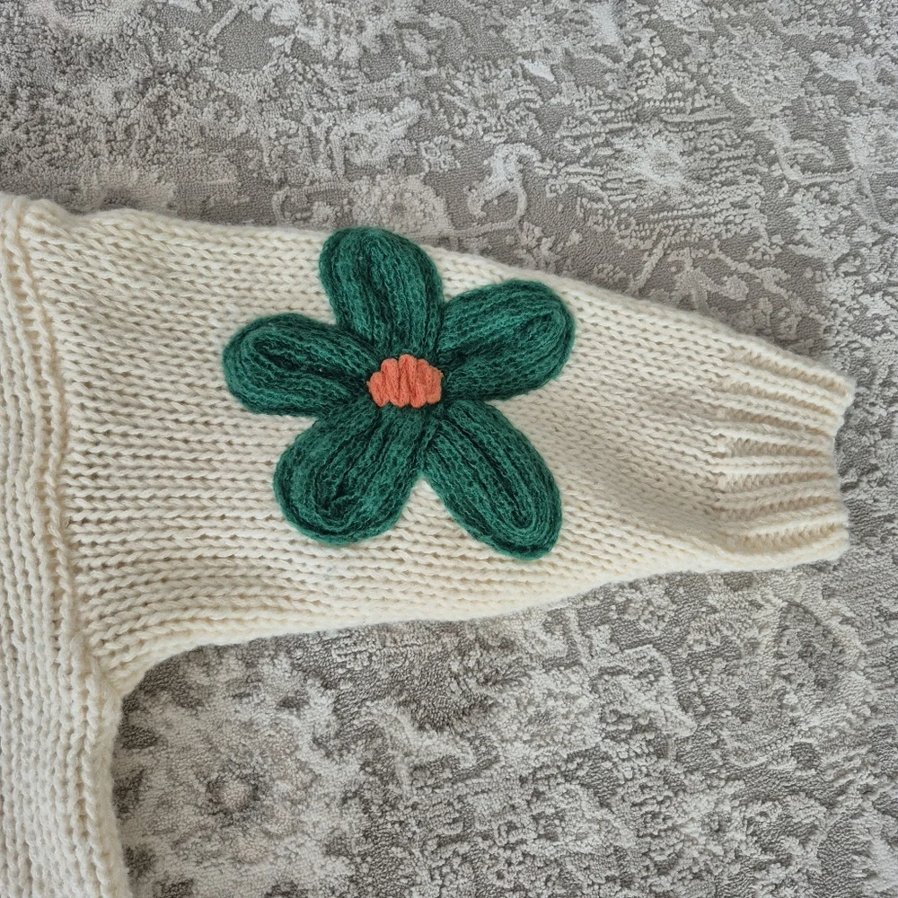 Dreamers By Debut Women's Boho Cottagecore Cream Floral Knit Sweater Size Small - Picture 7 of 9